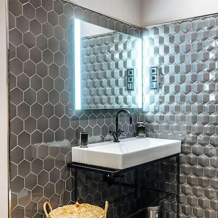 Luxury Andrassy 2 Bedroom * Budapest