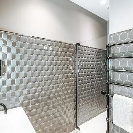 Apartment Luxury Andrassy 2 Bedroom *