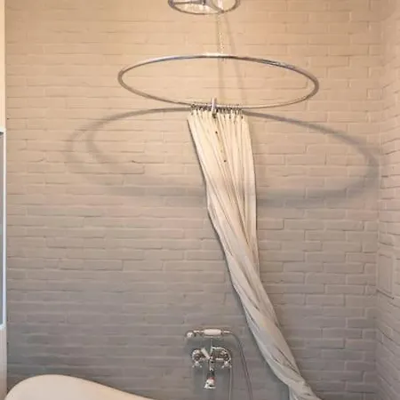 Luxury Andrassy 2 Bedroom Apartment