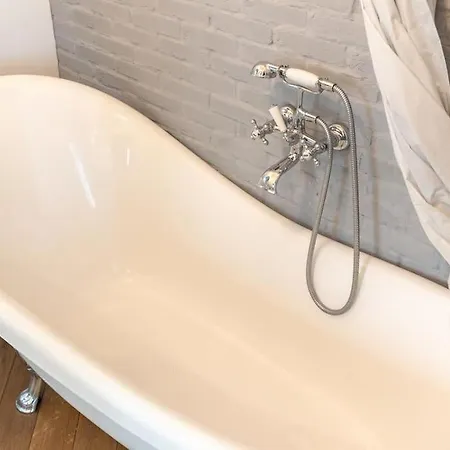 Apartment Luxury Andrassy 2 Bedroom *
