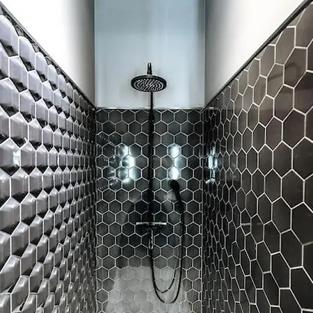 Luxury Andrassy 2 Bedroom Apartment Budapest