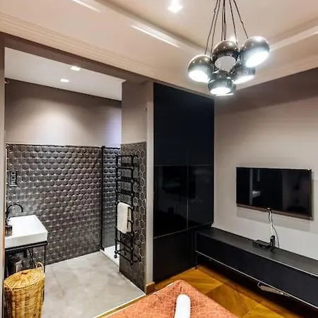 Luxury Andrassy 2 Bedroom Apartment Budapest
