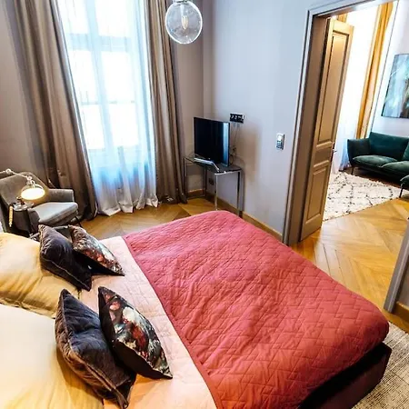 Luxury Andrassy 2 Bedroom * Budapest